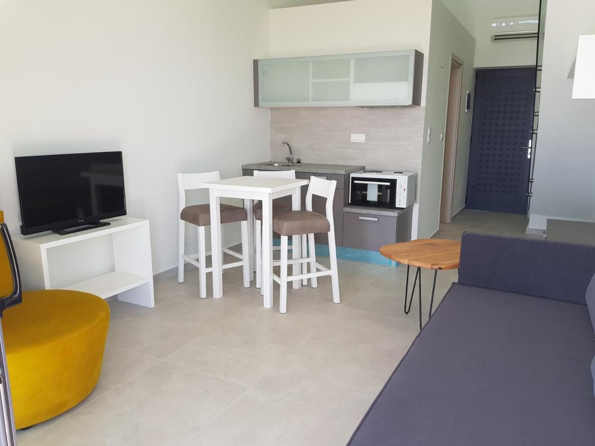 Villa Daniela & Apartments كوتْسوناري المظهر الخارجي الصورة